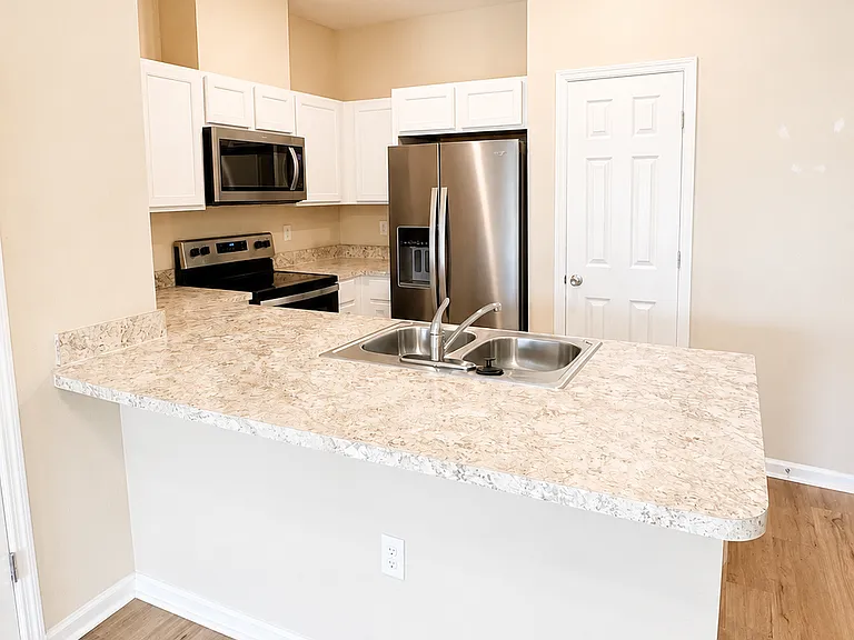 7804 Merchants Way — Photo 3