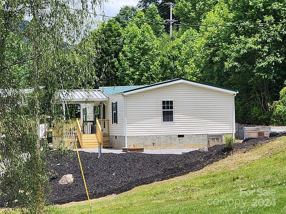 3rd image of 98 Wakulla Dr