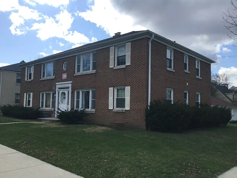 8735 W Center St — Photo 4