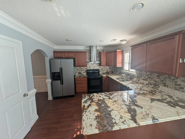 9 Summerdale Dr — Photo 4