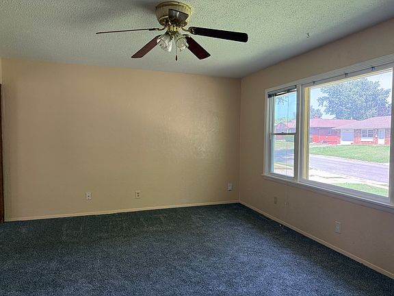 3rd image of 3526 S Adams Ave