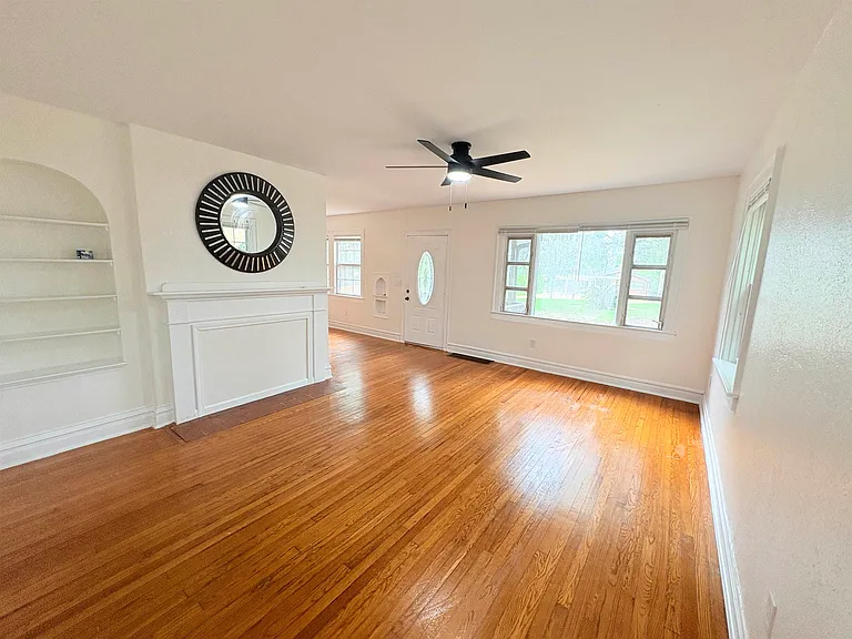 212 Barbourville Dr — Photo 25