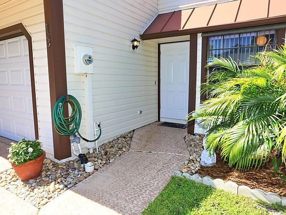 3rd image of 13 Paxford Ln