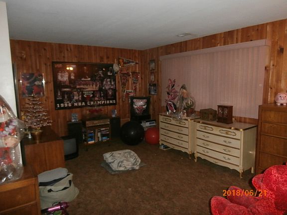 4th image of 2726 Kenilworth Ave