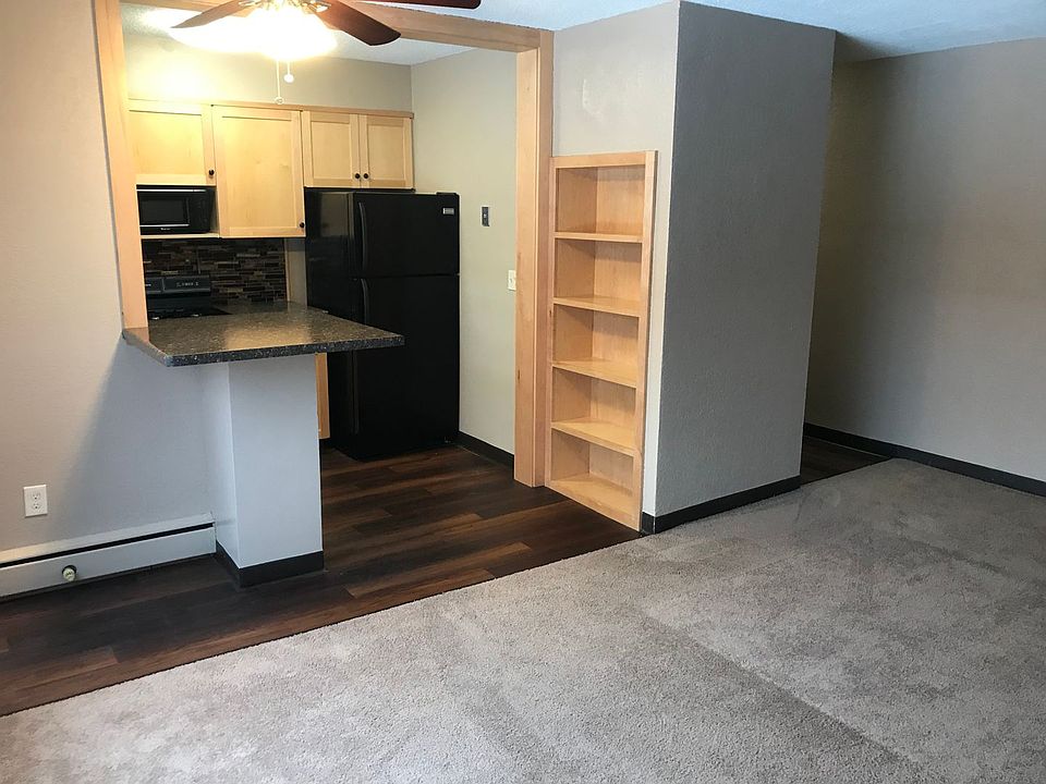 1st image of 3401 Dupont Ave S #101