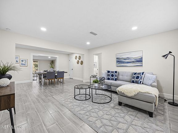 4th image of 3858 LANE Avenue S