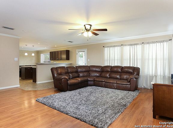 4th image of 1122 Coral Bay