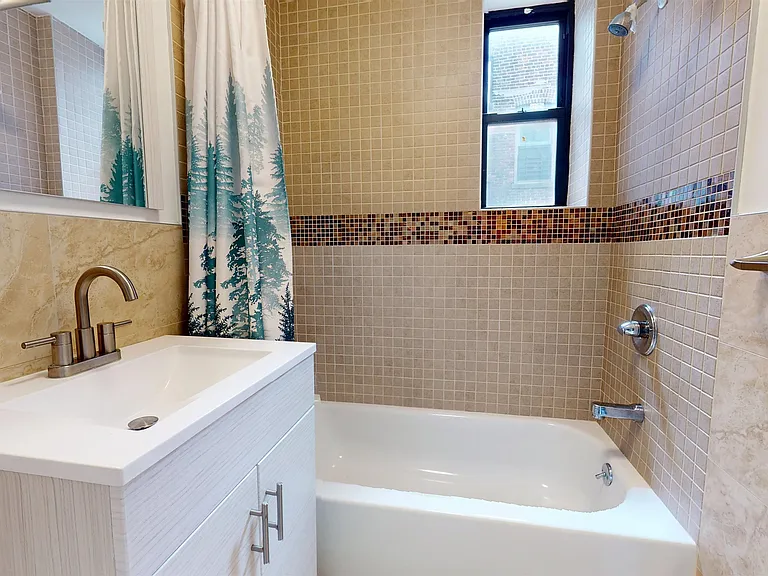 14 65th St #12 — Photo 9