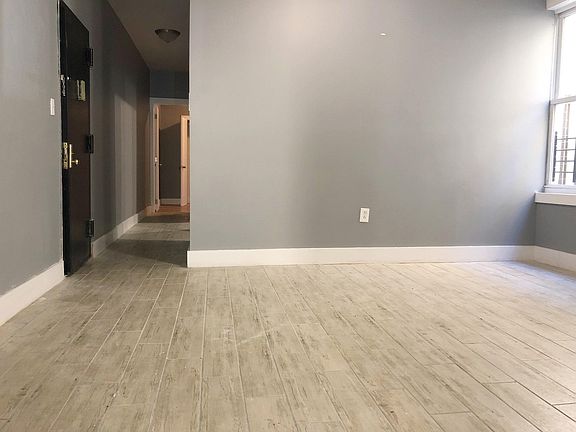 2nd image of 1300 Findlay Ave APT 2