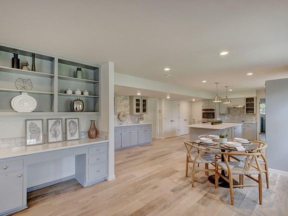 4th image of 10104 Mandeville Cir