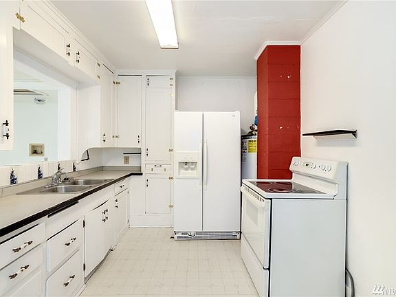 3rd image of 420 Ofarrell Ave SE