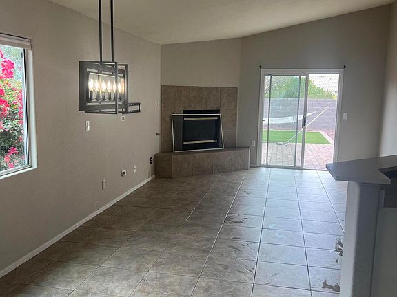 5th image of 2083 W Double Eagle Dr