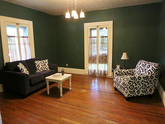 5th image of 642 New York St