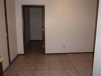 5th image of 411 S 41st St