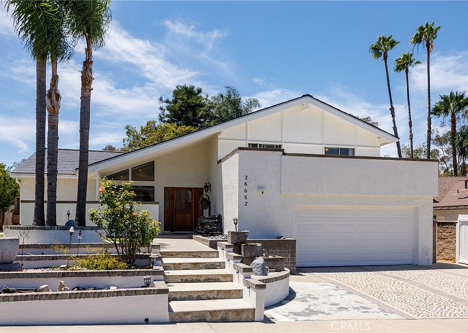1st image of 26682 Aracena Dr