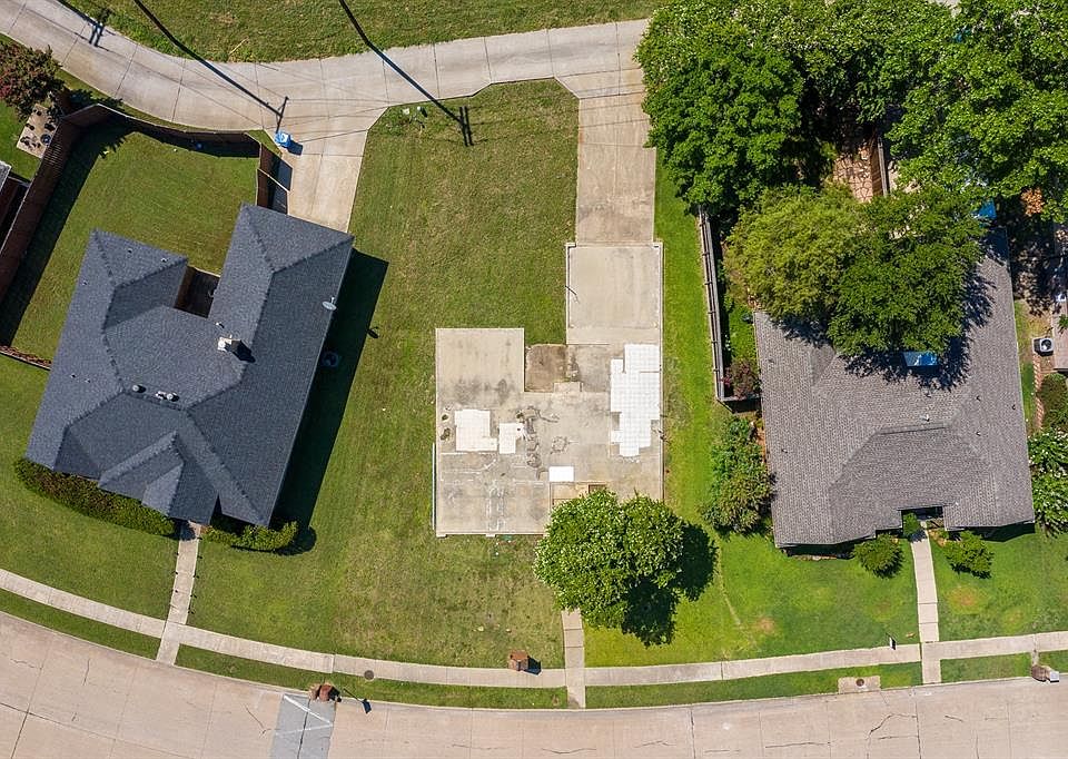 1st image of 9302 Chimneywood Dr