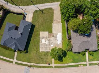 9302 Chimneywood Dr, Rowlett, TX 75089