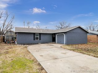 1244 E 142nd St, Glenpool, OK 74033