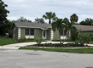 9907 Liberty Ct, Boca Raton, FL 33434