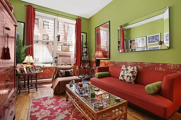 Sold by Corcoran | media 21