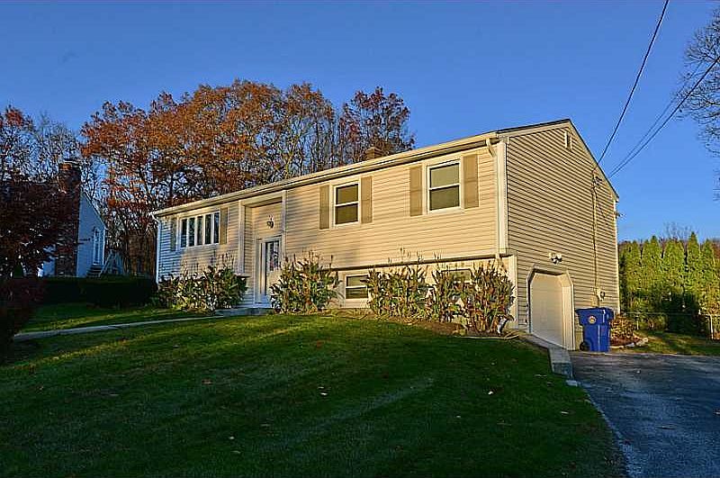 1st image of 47 Sherri Dr