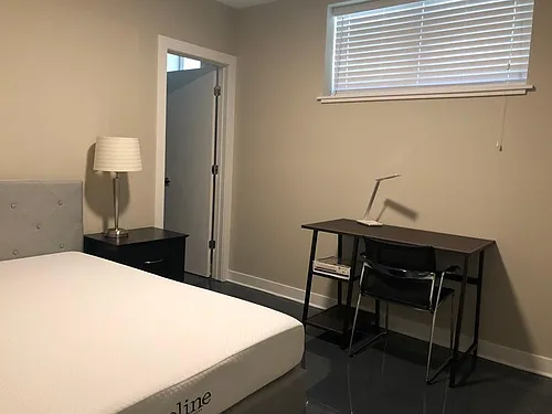 1017 S Claremont Ave #1 Photo 1