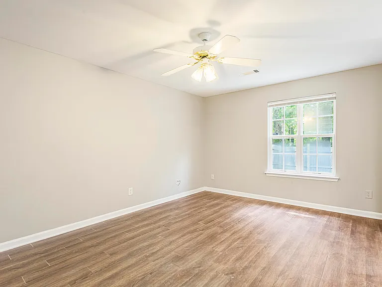 6352 Hickory Lane Cir — Photo 20