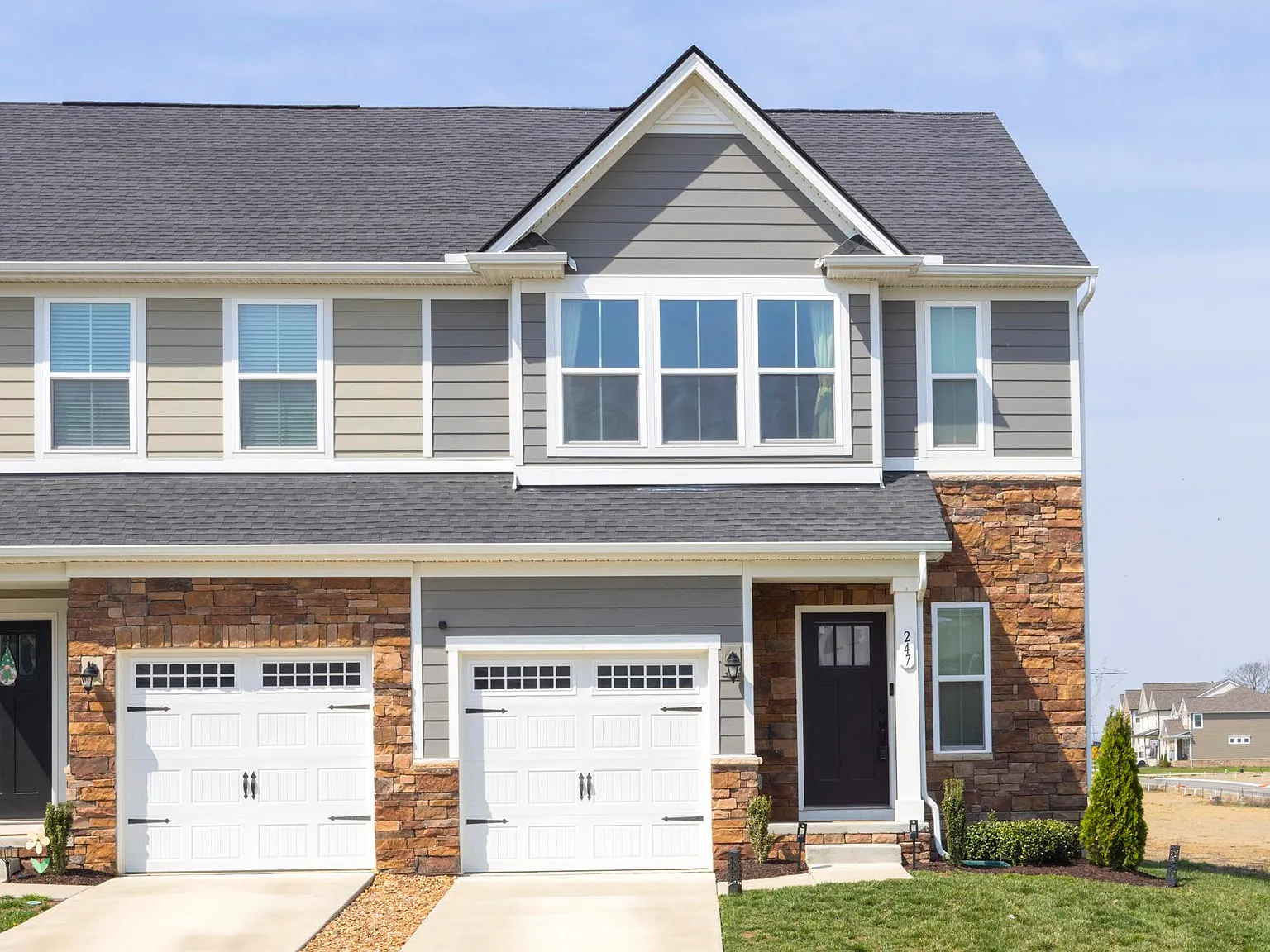 3 bed, 2.5 bath, 1515 sqft, $2,150 — Photo 4