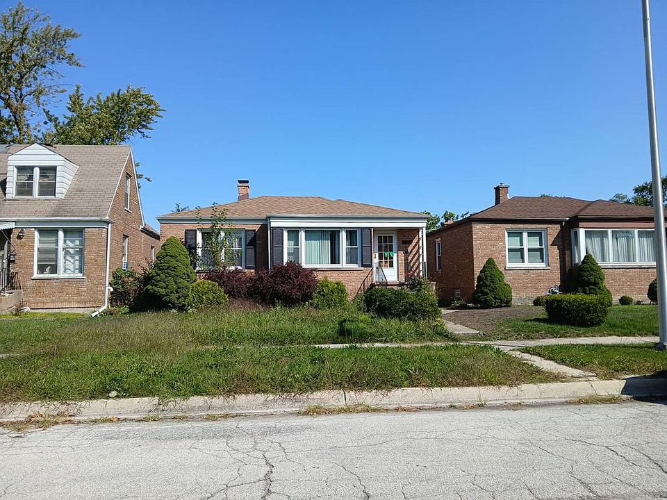 2nd image of 25 E 141st St
