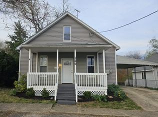 120 Walnut St, Williamsburg, OH 45176