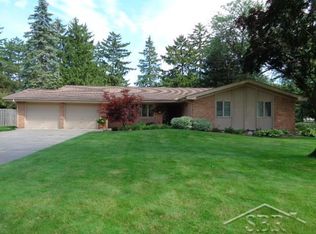 401 Stoneham Rd, Saginaw, MI 48638