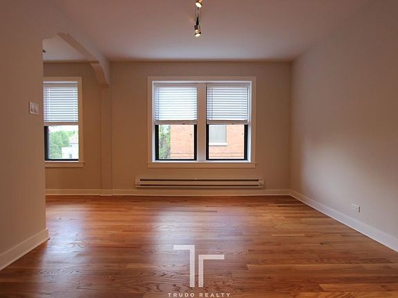 4th image of 2420 N Kedzie Blvd APT 202