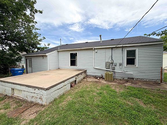 5th image of 1706 S Hudson Dr