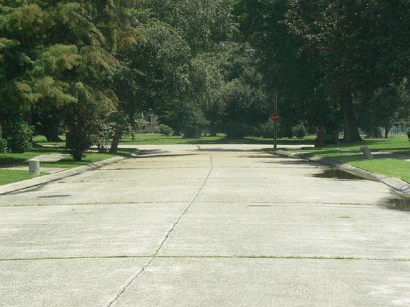 5th image of 3631 White Oak Ave