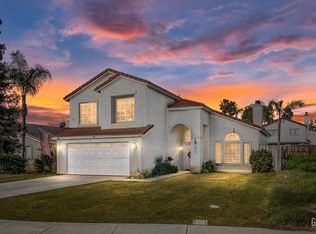 6611 Tradewinds Dr, Bakersfield, CA 93313