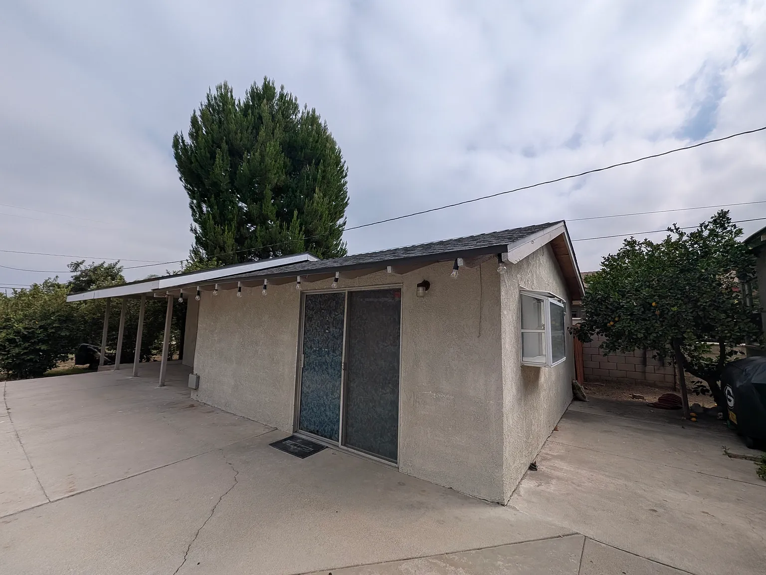 1153 S Sunkist Ave — Photo 2