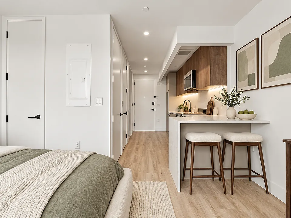 71 4th Ave #3