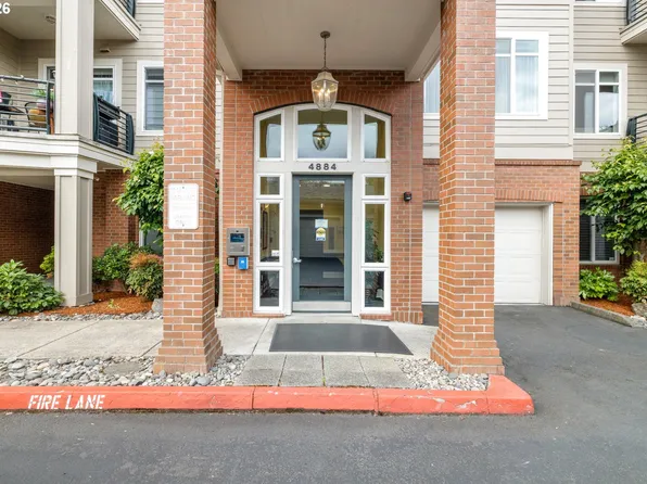 4884 NW Promenade Ter Unit 304, Portland, OR 97229