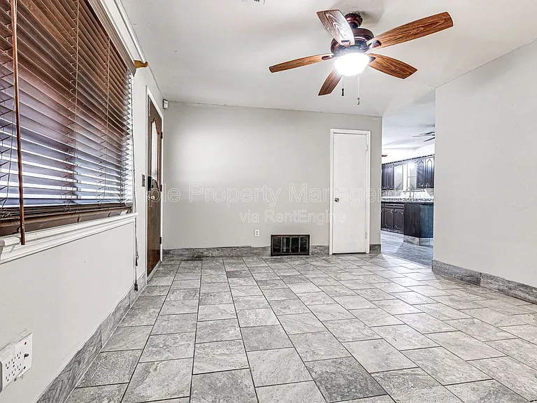 3305 Neighbors Ln — Photo 6