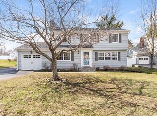 263 Mill River Rd, Fairfield, CT 06824