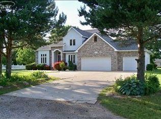 3377 Longview Dr, Flushing, MI 48433