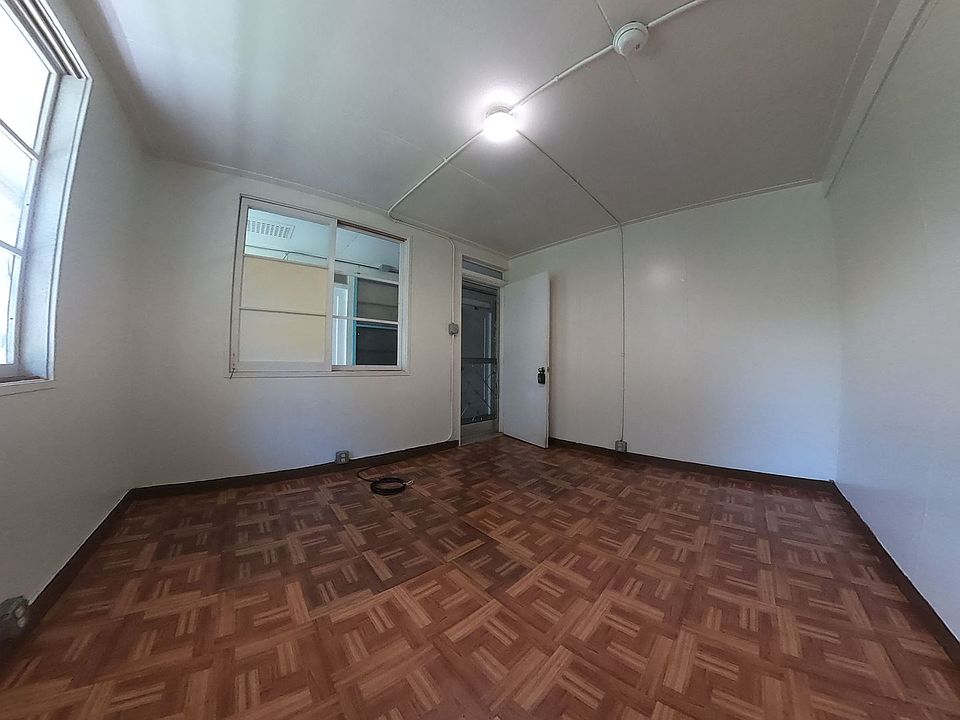 2nd image of 1625 Stillman Ln Room A-08