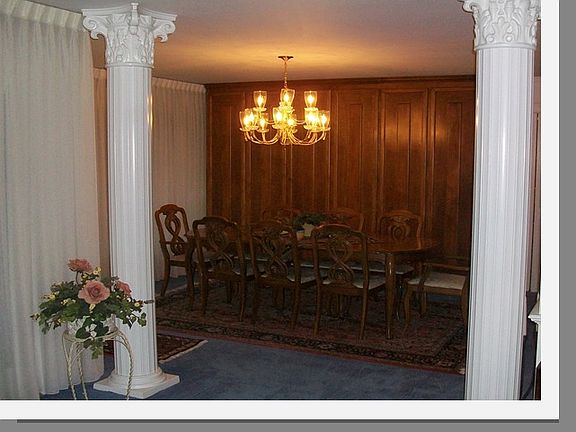 Formal Dinning Room