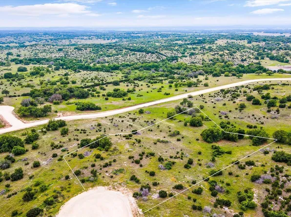 1102 Bluffview Ct, Glen Rose, TX 76043