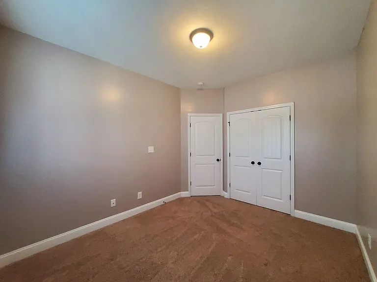 2244 Lakedale Dr — Photo 30