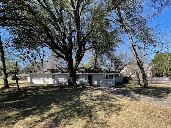 2210 Narrow Lane Rd, Montgomery, AL 36106