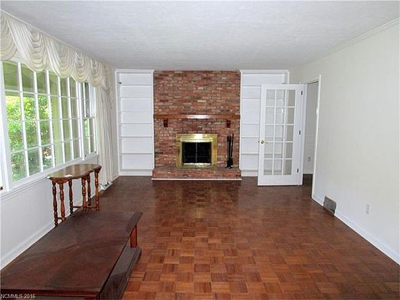 2nd image of 2640 Seminole Dr