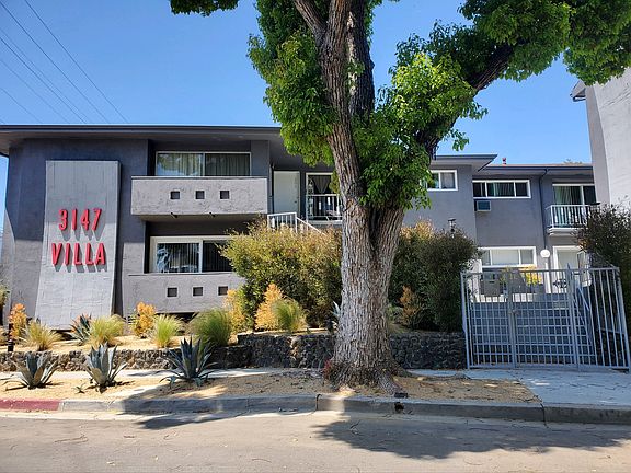 4th image of 3147 S Durango Ave #105