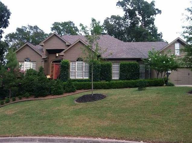 1st image of 2 NE Willow Bank Cir