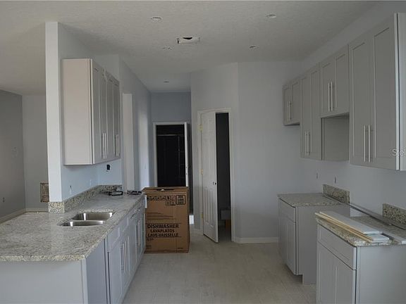 5th image of 291 Beckenham Dr